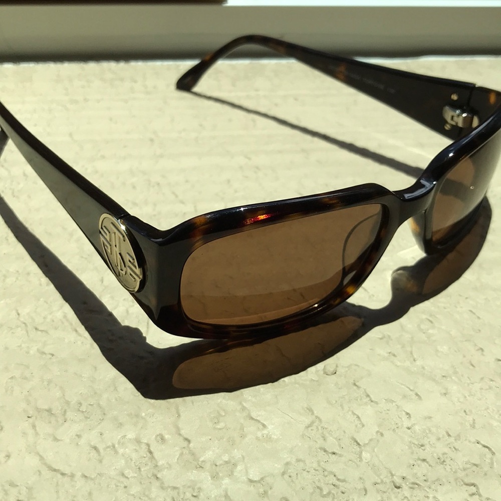 Tommy Bahama Sunglasses